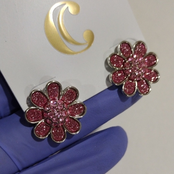 Red Floral Crystal Statement Earrings – Dazzling Gold Pink Flower Hypoallergenic - Picture 7 of 10